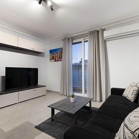 Luxurious & Spacious 2Bd Accomodation At The Podium - Yacht Marina Area, Close To Valletta Msida Esterno foto